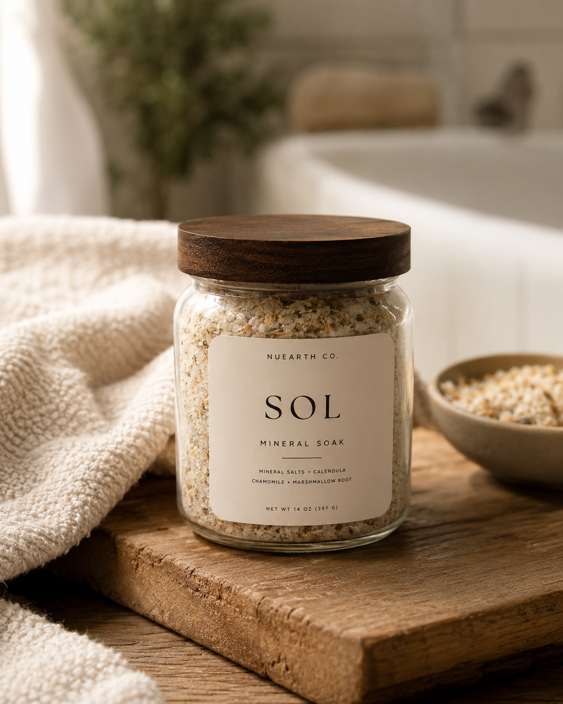 SOL Botanical Mineral Soak